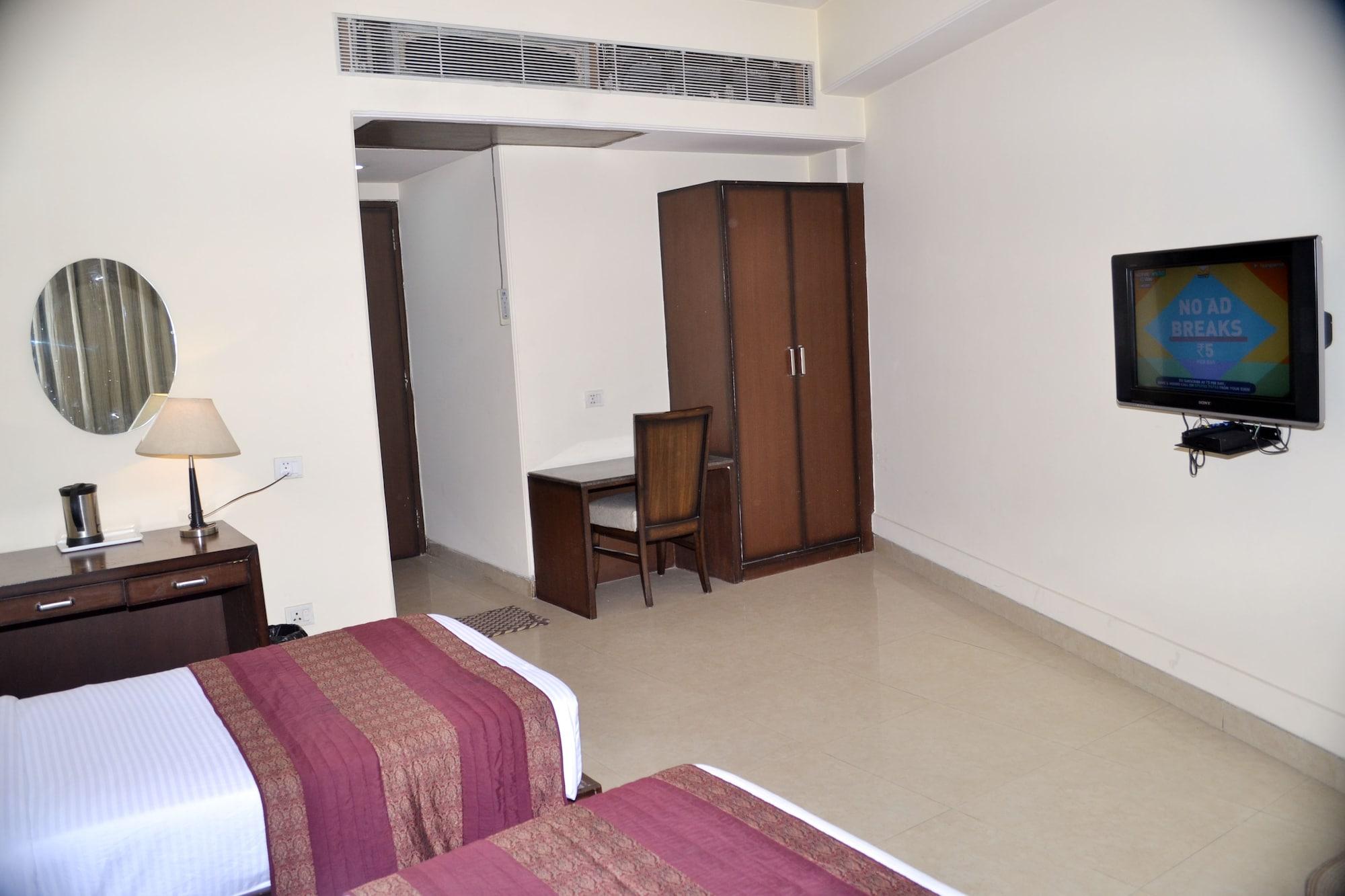 Smart Plaza Delhi Airport 4* New Delhi